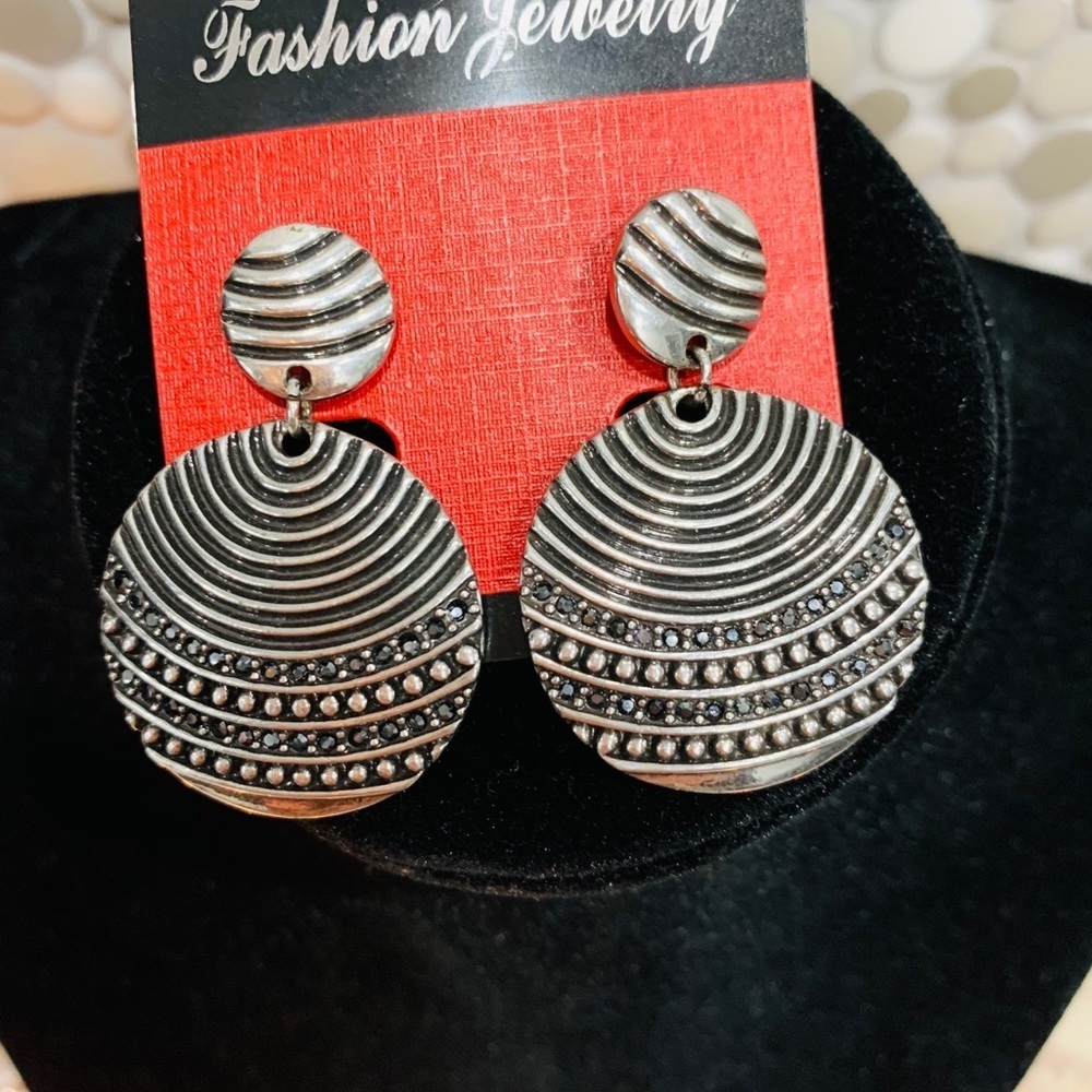 E72- Black Silver with CZ BN Earrings